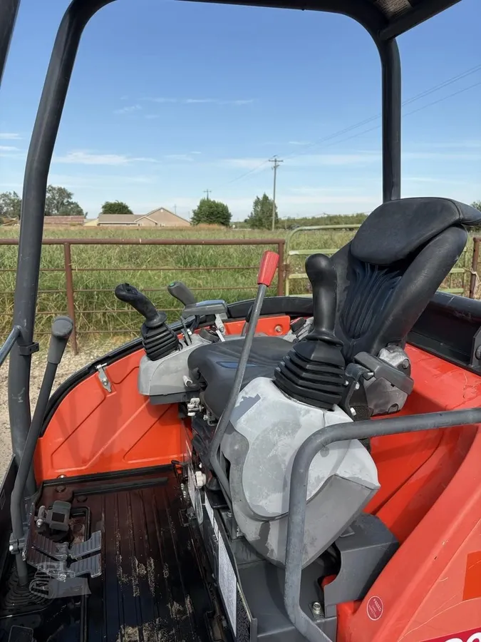 2020 Kubota KX71-3 Excavators for sale in Galt, CA - listing photo 9 of 10