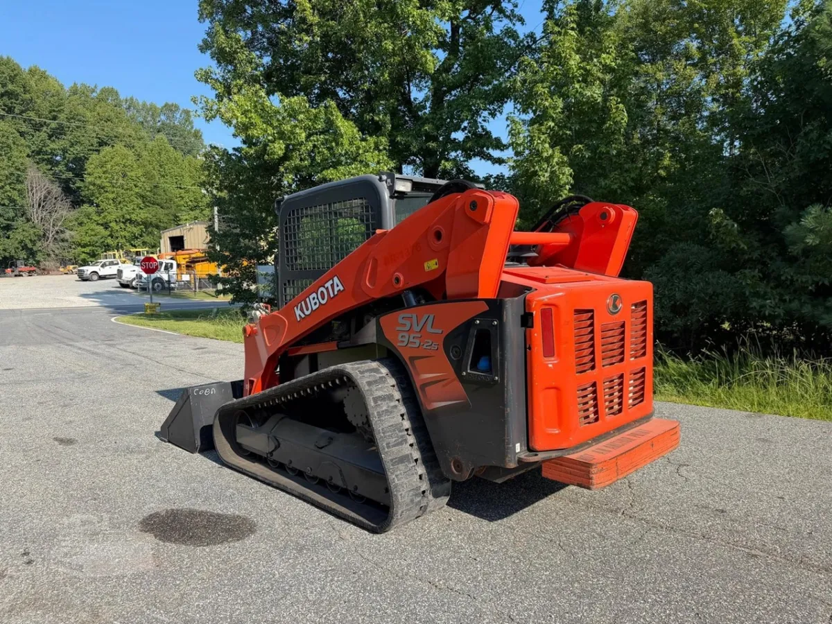 2019 Kubota SVL95-2 Track Loaders for sale in Pleasant Garden, NC - listing photo 2 of 8