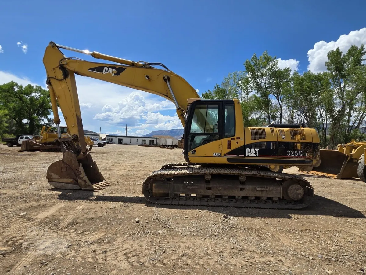 2005 Caterpillar 325CL Excavators for sale in Paonia, CO - listing photo 3 of 10