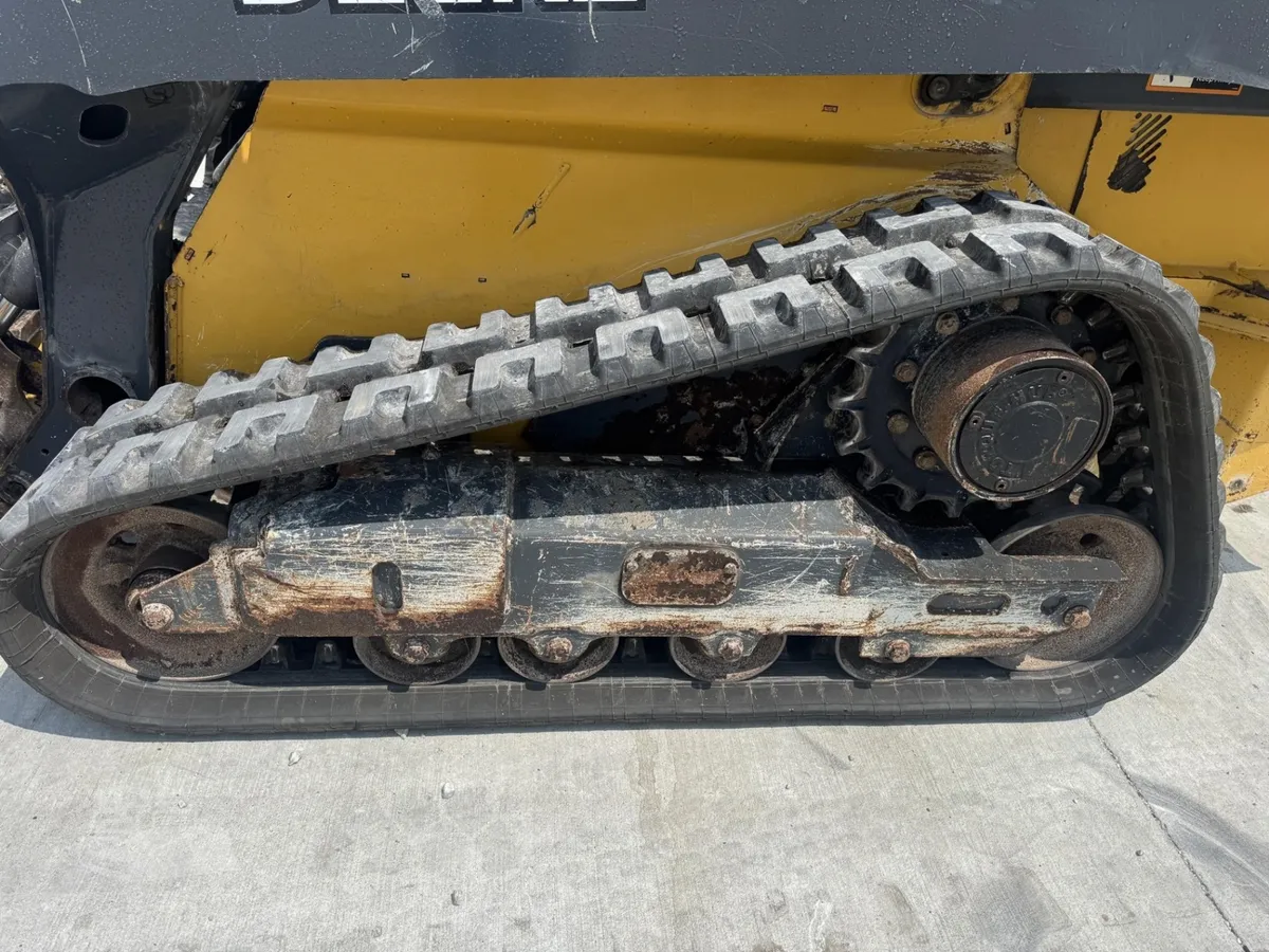 2021 John Deere 325G Track Loaders for sale in Chatsworth, IL - listing photo 3 of 8