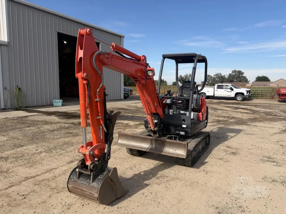 2020 Kubota KX71-3 Excavators for sale in Galt, CA - listing photo 3 of 10