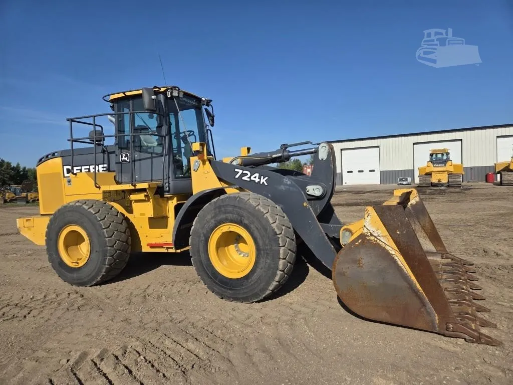 2019 John Deere 724K Wheel Loaders for sale in Henning, MN - listing photo 3 of 10