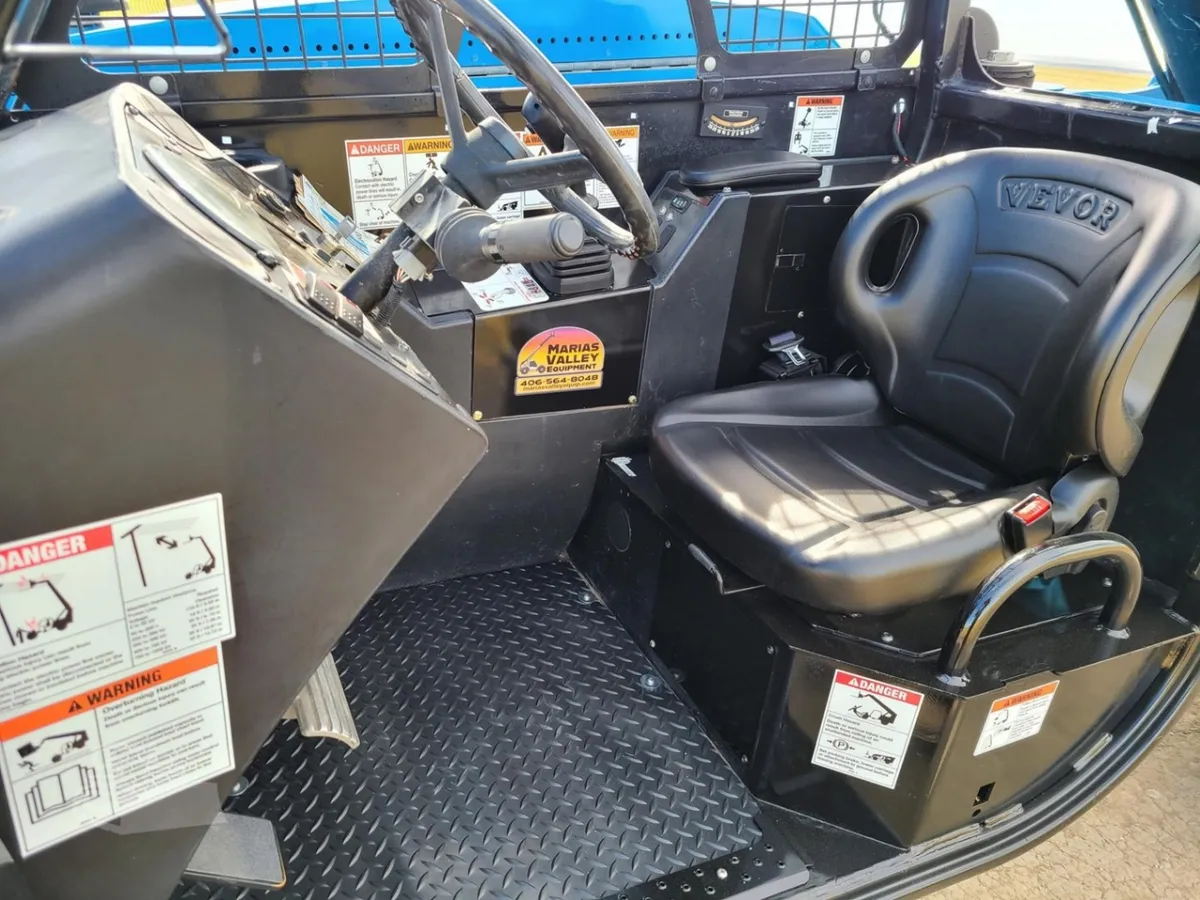2015 Genie genie-gth-844 Telehandler Telescopic Forklift for sale in Loma, MT - listing photo 10 of 10