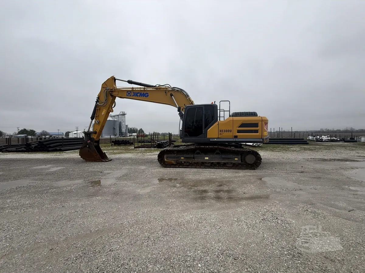 2023 XCMG XE300U Excavators for sale in Mount Sterling, IL - listing photo 6 of 8