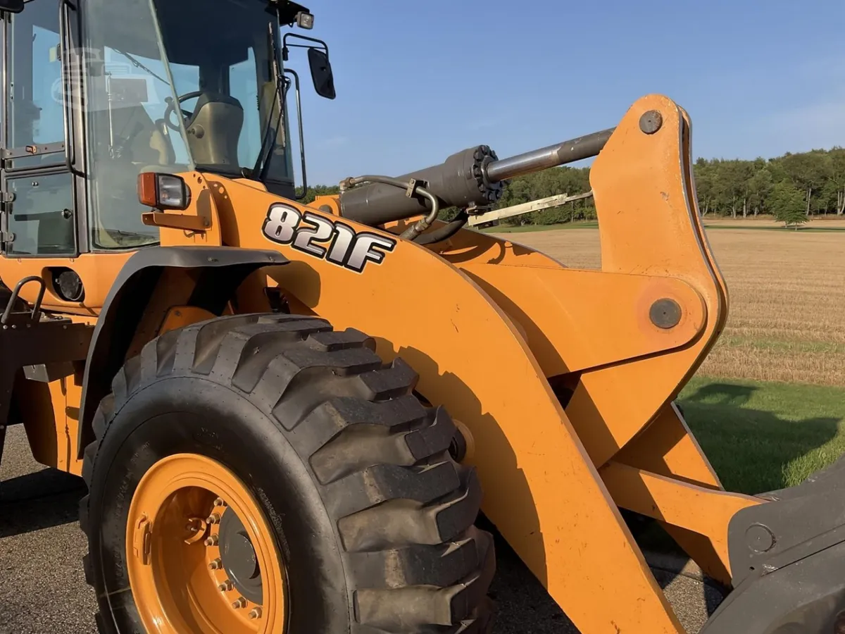 2015 CASE 821F Wheel Loaders for sale in Allegan, MI - listing photo 5 of 10