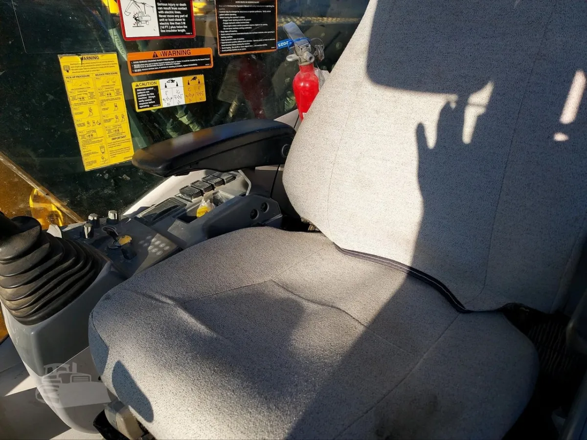 2019 John Deere 130G Excavators for sale in Lebanon, ME - listing photo 8 of 10