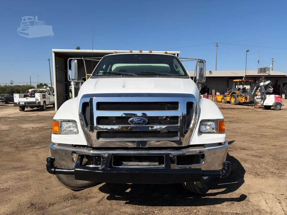 2012 Ford F750 Water Truck for sale in Galt, CA - listing photo 3 of 10