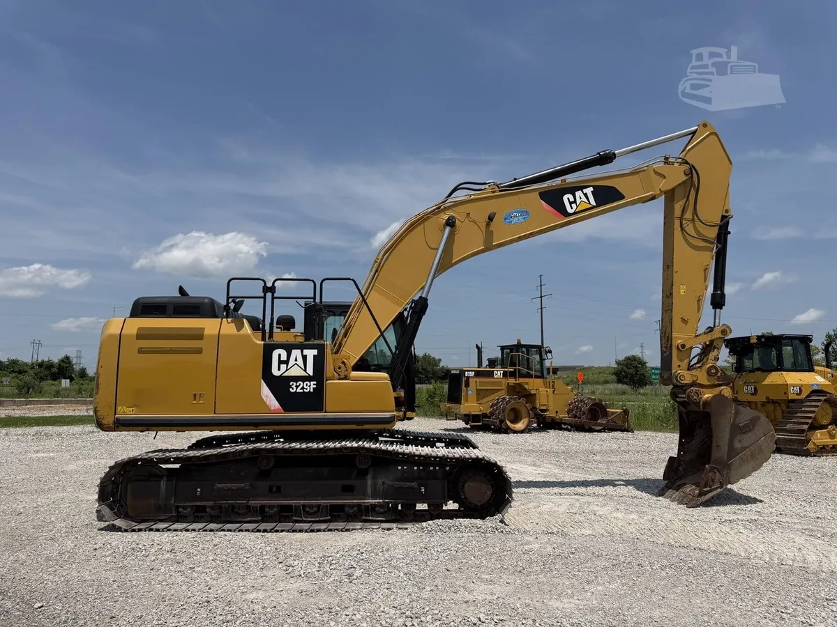 2015 Caterpillar 329FL Excavators for sale in Pontoon Beach, IL - listing photo 6 of 8