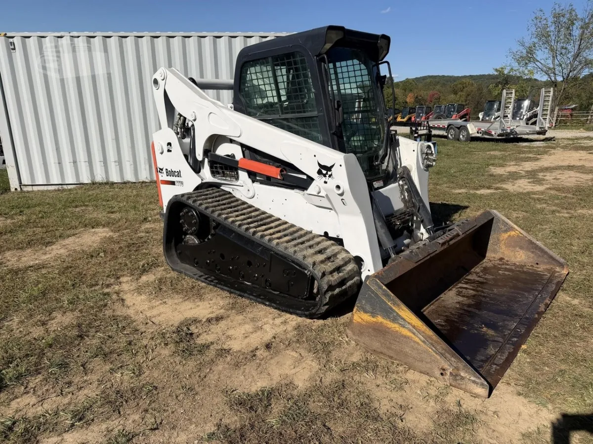 2011 Bobcat T770 Track Loaders for sale in Boonsboro, MD - listing photo 2 of 10