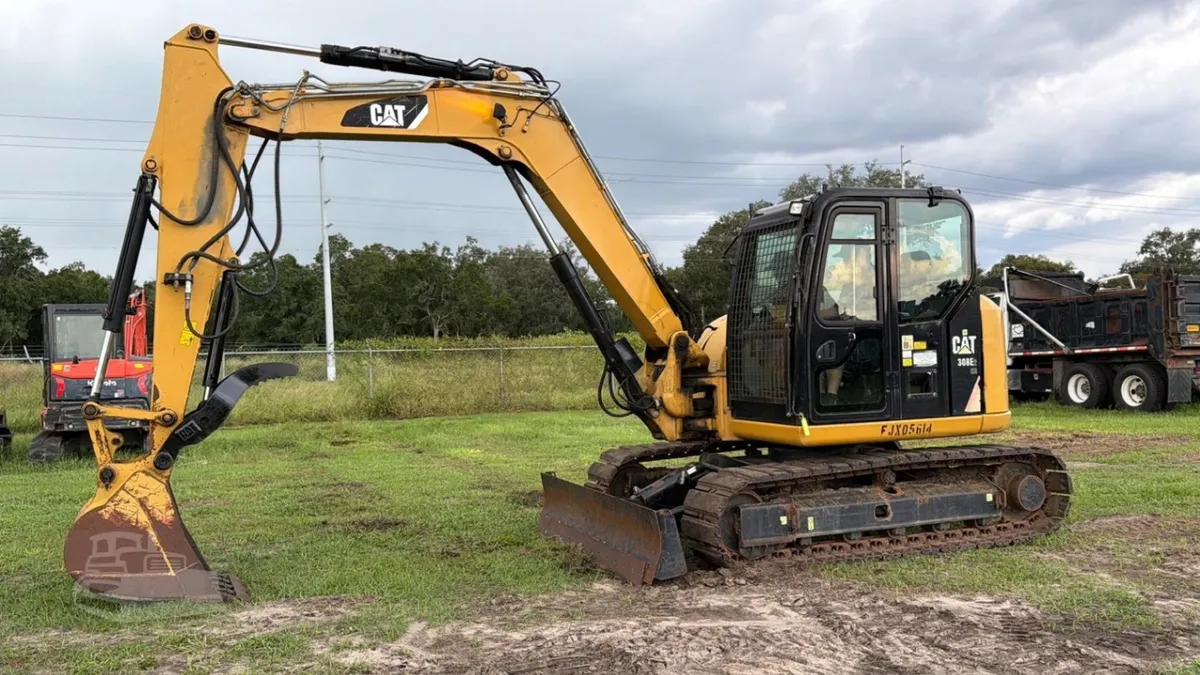 2016 Caterpillar 308E2 CR Excavators for sale in Plant City, FL - listing photo 4 of 10