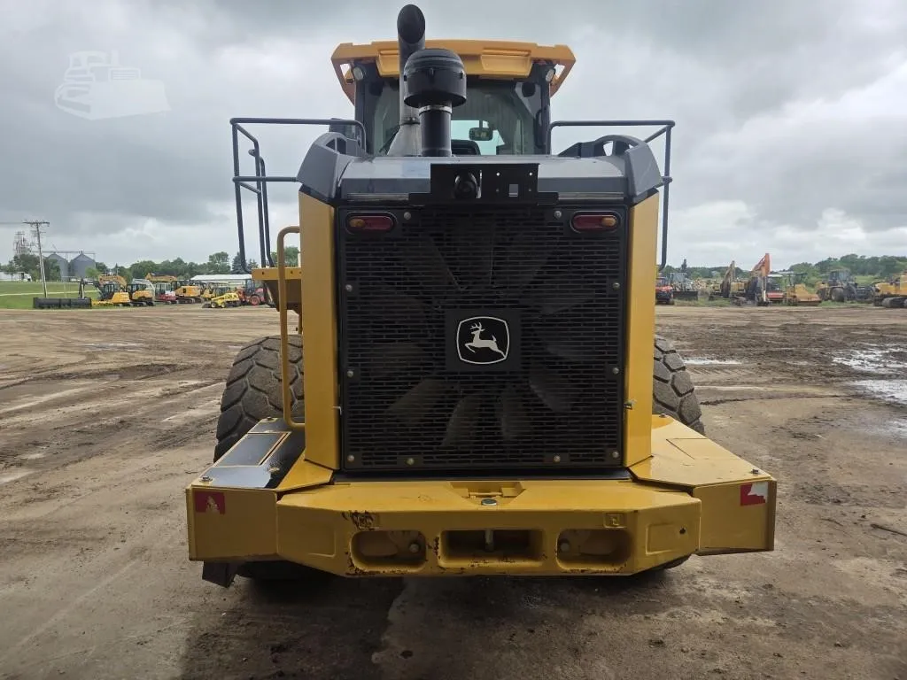 2021 John Deere 724 P-Tier Wheel Loaders for sale in Henning, MN - listing photo 4 of 10