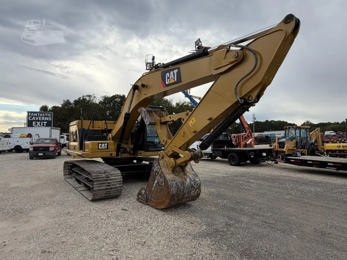 2019 Caterpillar 320 Excavators for sale in Strafford, MO - listing photo 6 of 10