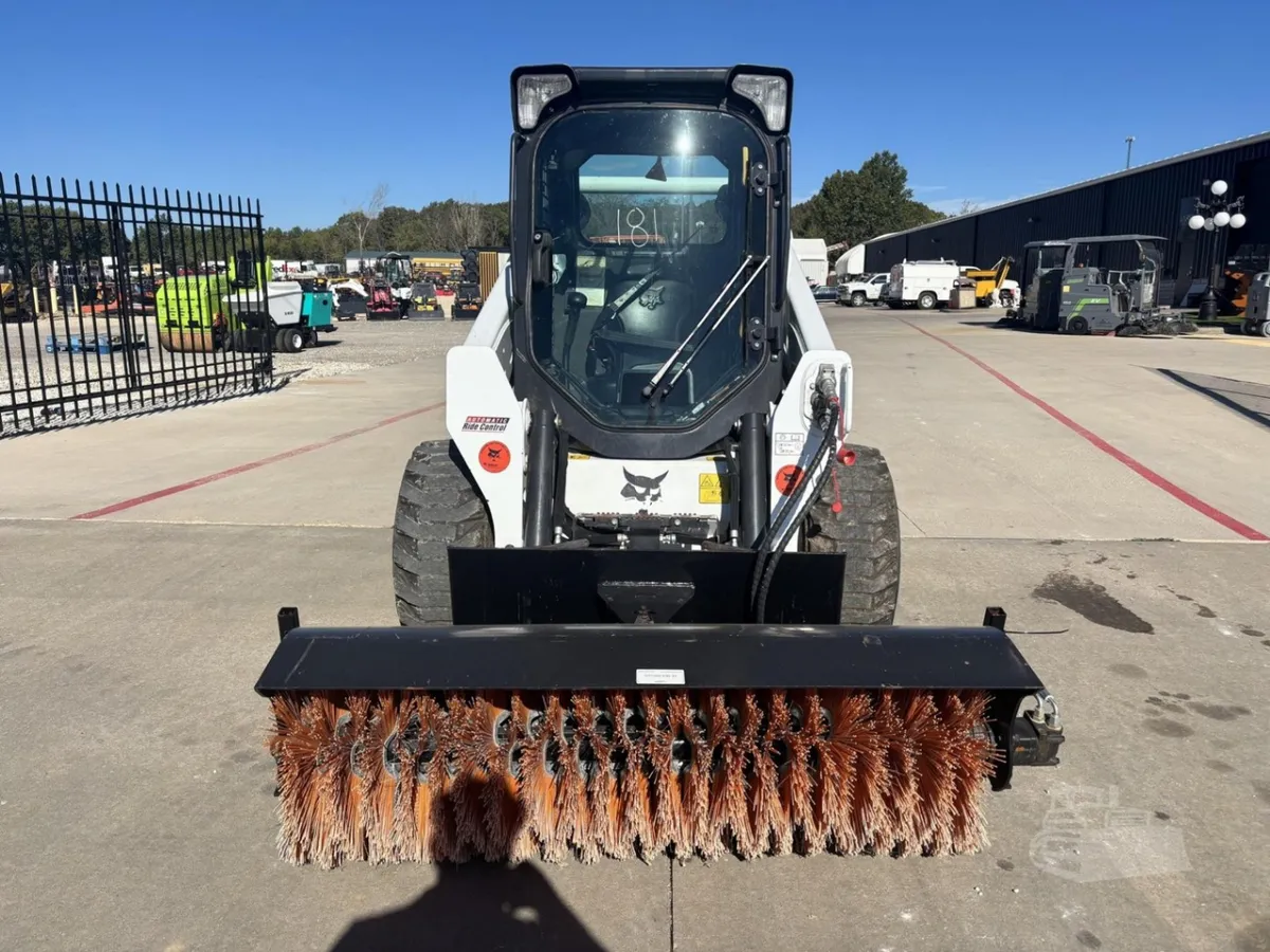 2021 Bobcat S590 Skid Steer Loaders for sale in Strafford, MO - listing photo 7 of 10