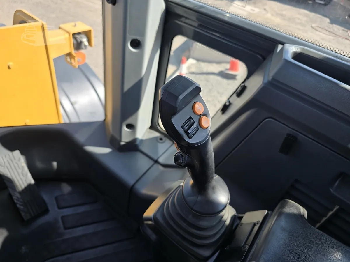 2020 John Deere 624L Wheel Loaders for sale in Filer, ID - listing photo 8 of 10