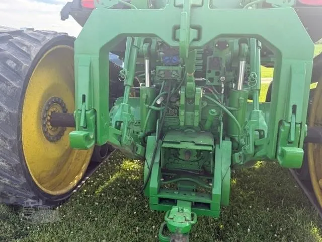 2014 John Deere 8370RT Field Tractors Power for sale in Charles City, IA - listing photo 5 of 9