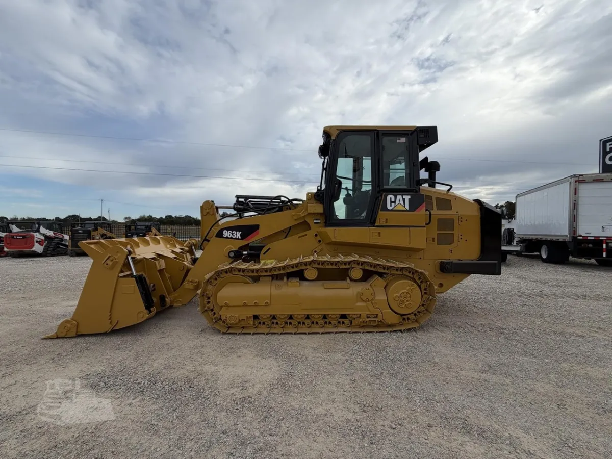 2015 Caterpillar 963K Track Loaders for sale in Strafford, MO - listing photo 2 of 10