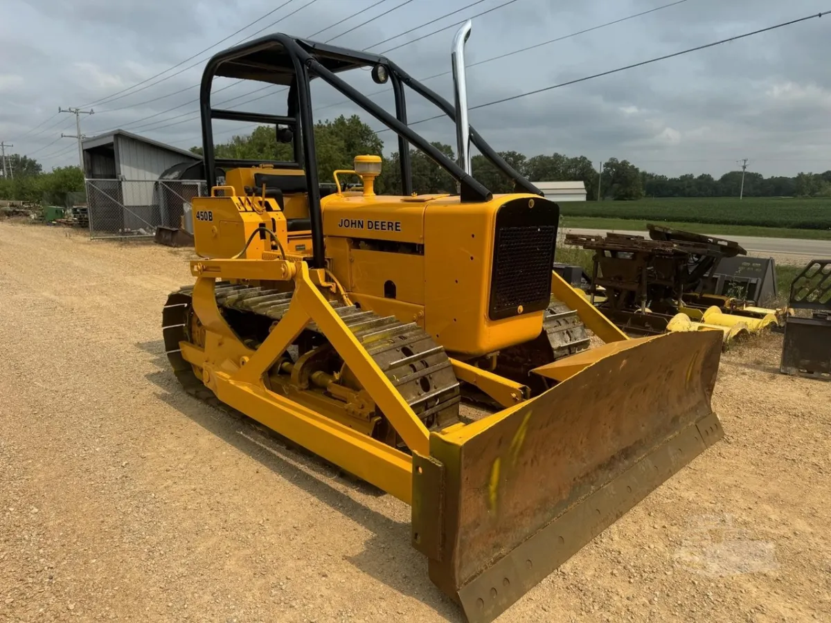 1974 John Deere 450B Dozers for sale in Amboy, IL - listing photo 2 of 8