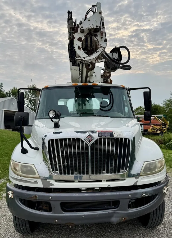 2010 Altec DL45BR Service Mechanics Truck Crane for sale in Knoxville, IA - listing photo 14 of 47