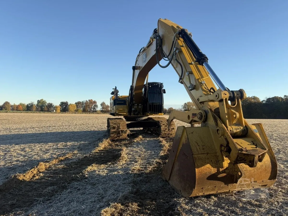 2023 Caterpillar 336 Excavators for sale in Mount Sterling, IL - listing photo 6 of 8