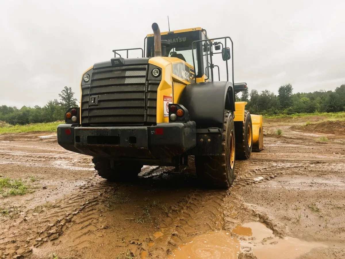 2014 Komatsu WA380-7 Wheel Loaders for sale in Holcombe, WI - listing photo 4 of 10