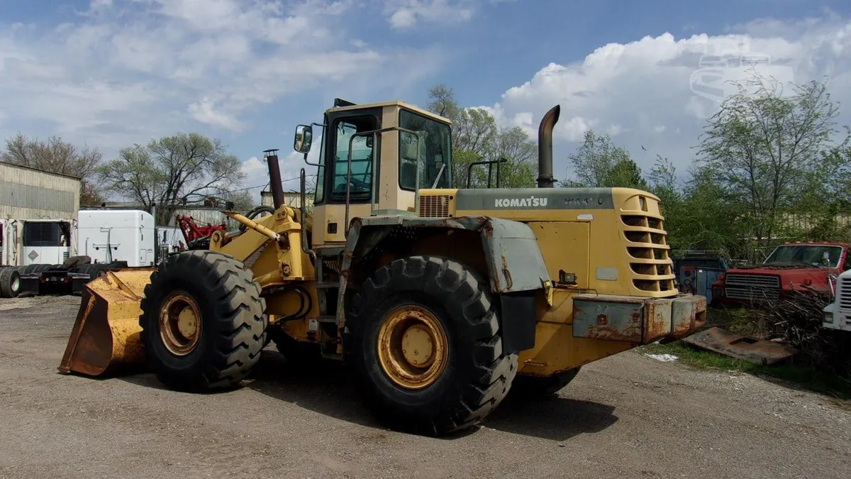 1998 Komatsu WA420-3L Wheel Loaders for sale in Galva, IL - listing photo 4 of 8