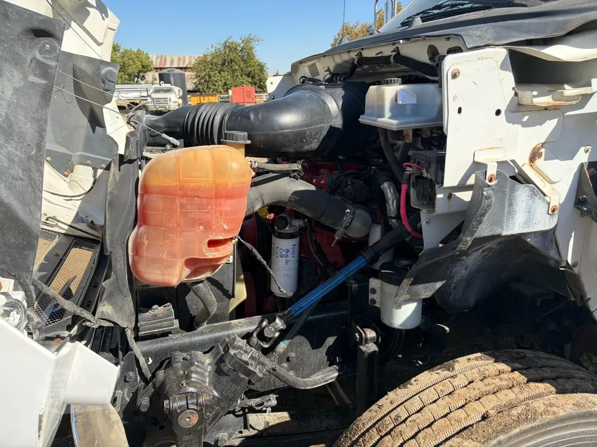 2012 Ford F750 Water Truck for sale in Galt, CA - listing photo 4 of 10