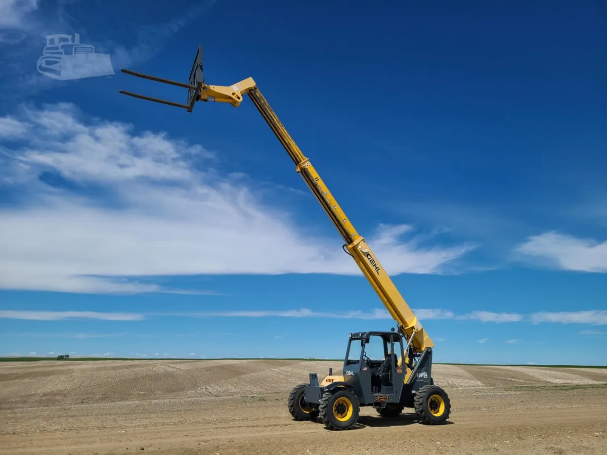 2018 Gehl RS6-34 Telehandler Telescopic Forklift for sale in Loma, MT - listing photo 5 of 10