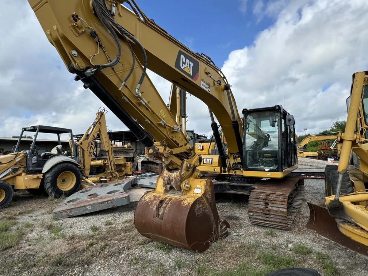 2019 Caterpillar 320 Excavators for sale in Hidalgo, TX - listing photo 4 of 10