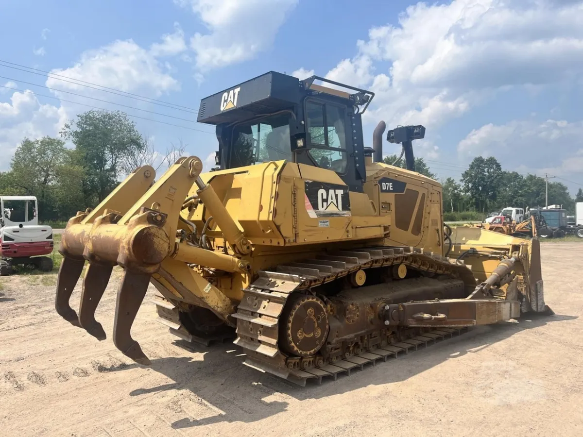 2011 Caterpillar D7E Dozers for sale in Holcombe, WI - listing photo 2 of 10