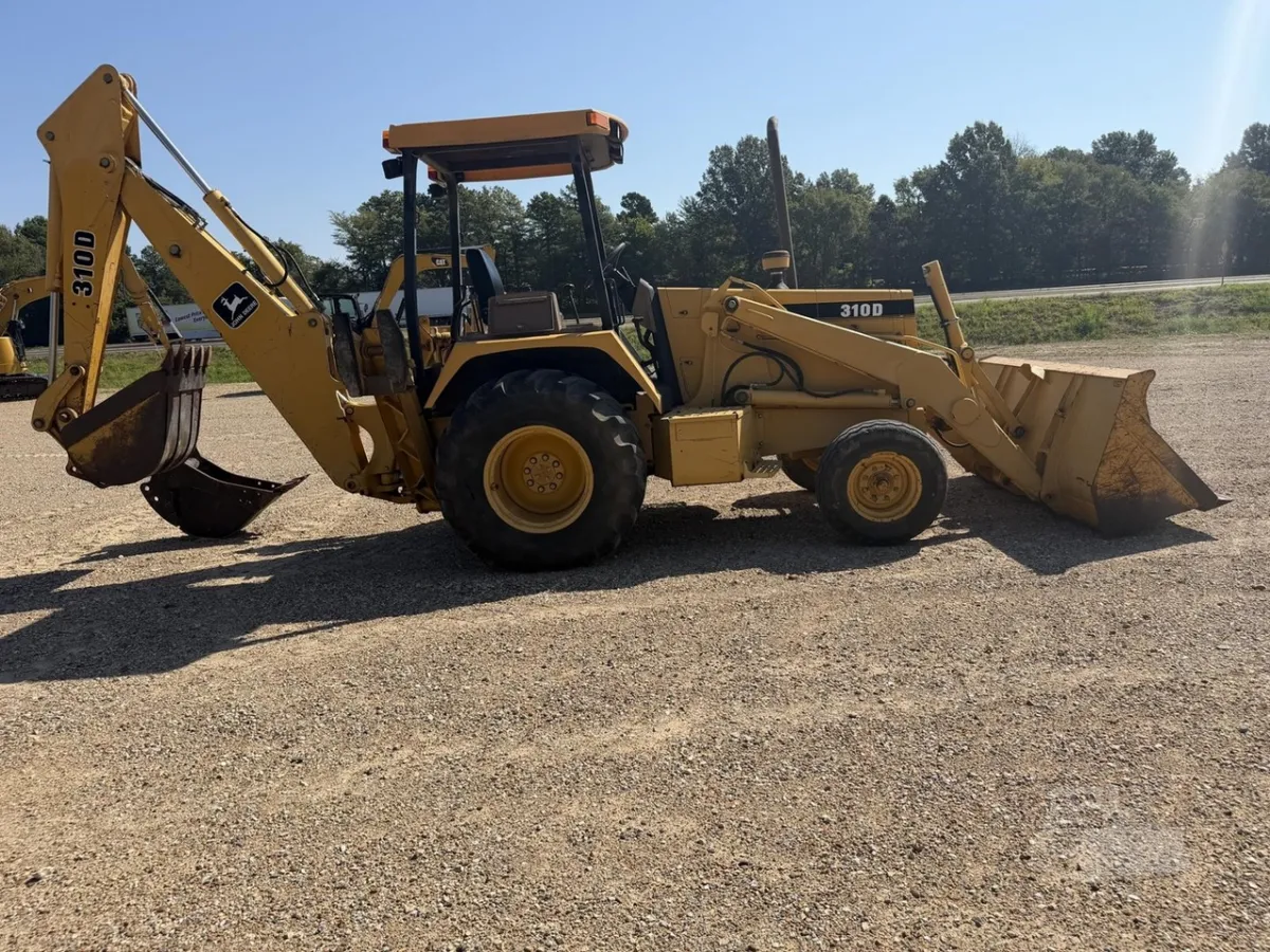 1996 John Deere 310D Backhoe Loaders for sale in Nesbit, MS - listing photo 3 of 10