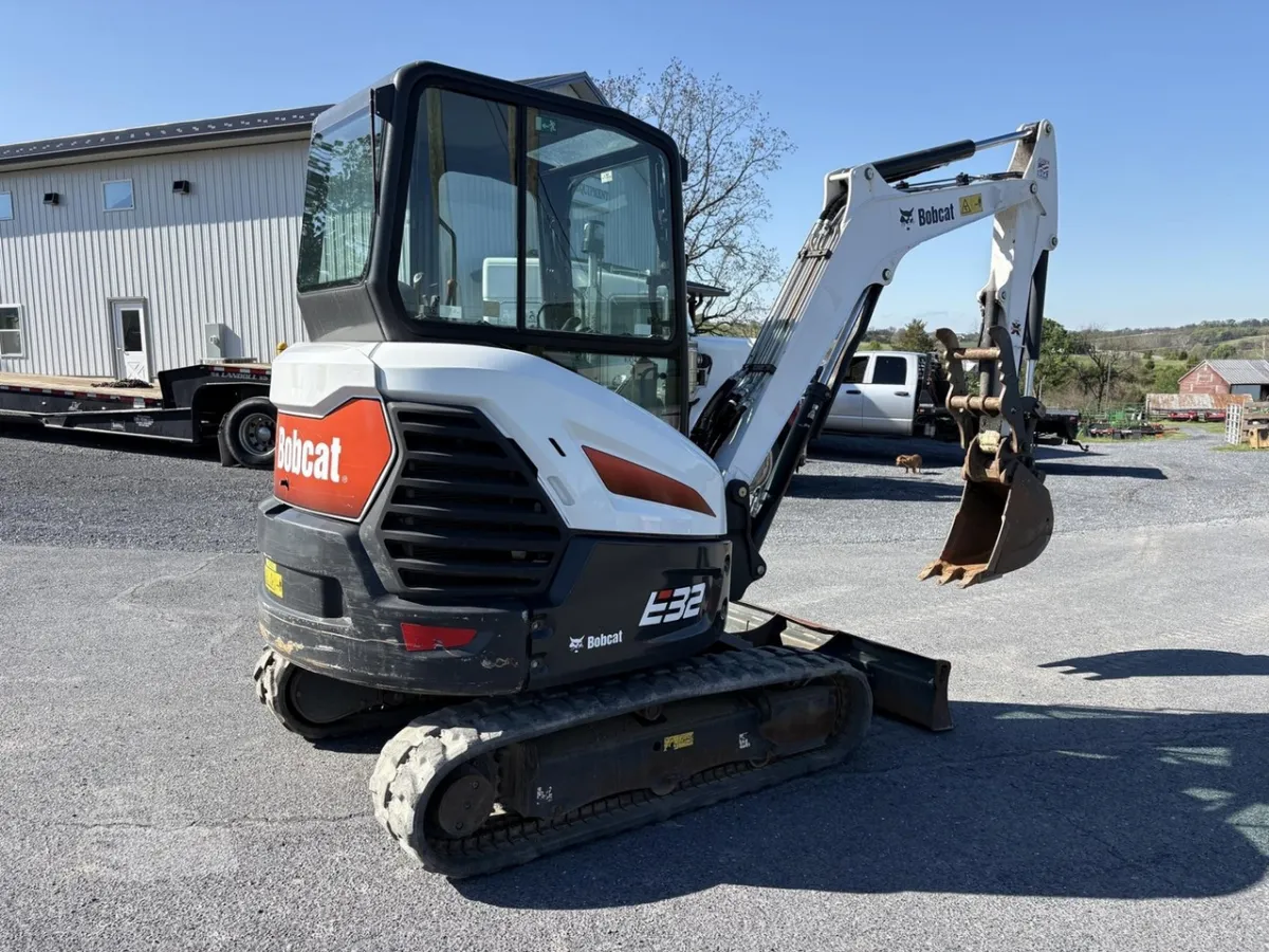 2021 Bobcat E32i Excavators for sale in Linville, VA - listing photo 3 of 8