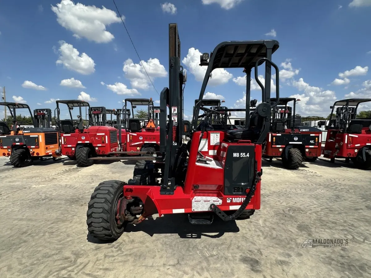 2018 Moffett M8 55.4 Rough Terrain Forklift for sale in Ferris, TX - listing photo 2 of 10
