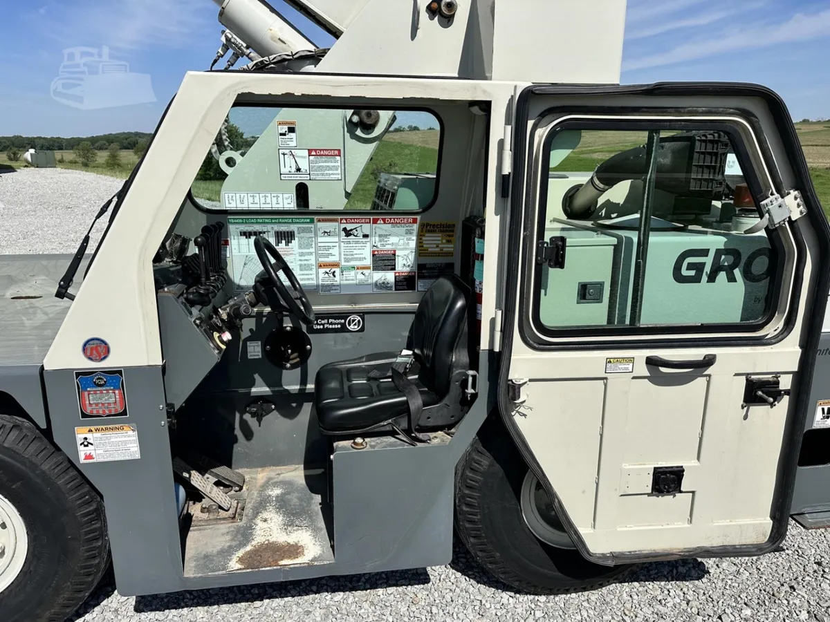 2016 Grove YB4409-2 Cranes Mobile for sale in Wellman, IA - listing photo 16 of 28