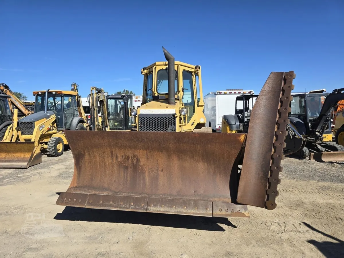 1989 Caterpillar D4H Dozers for sale in Filer, ID - listing photo 3 of 10