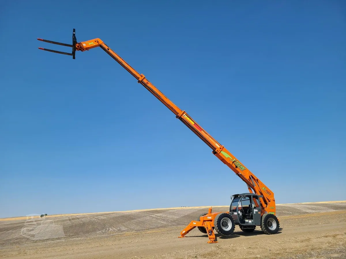 2018 Xtreme Mfg XR1055 Telehandler Telescopic Forklift for sale in Loma, MT - listing photo 8 of 10