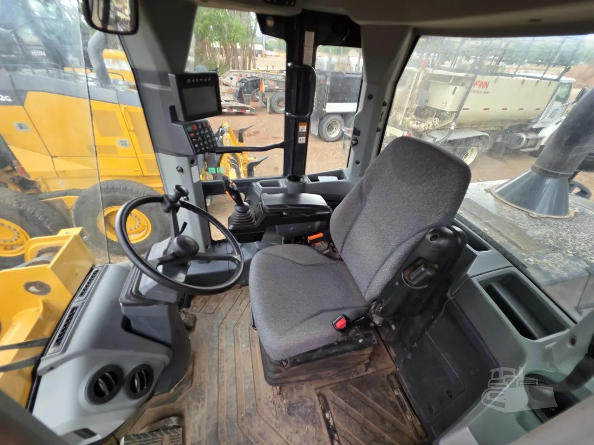 2020 John Deere 544L Wheel Loaders for sale in Paonia, CO - listing photo 8 of 10