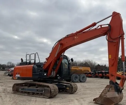 2019 Hitachi ZX200-6 Excavators for sale in Lebanon, ME - listing photo 3 of 10