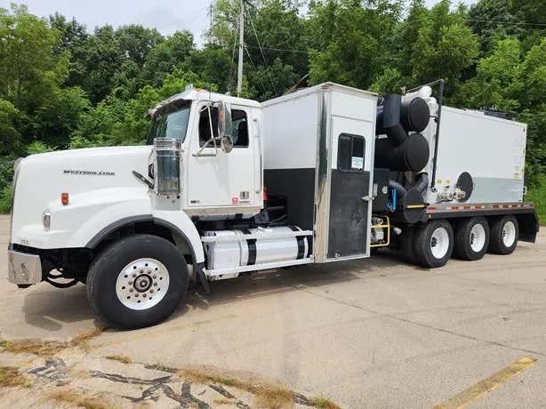 2013 Western Star 4900 Vacuum Truck Hydrovac Combo Jet for sale in Dubuque, IA - listing photo 5 of 19