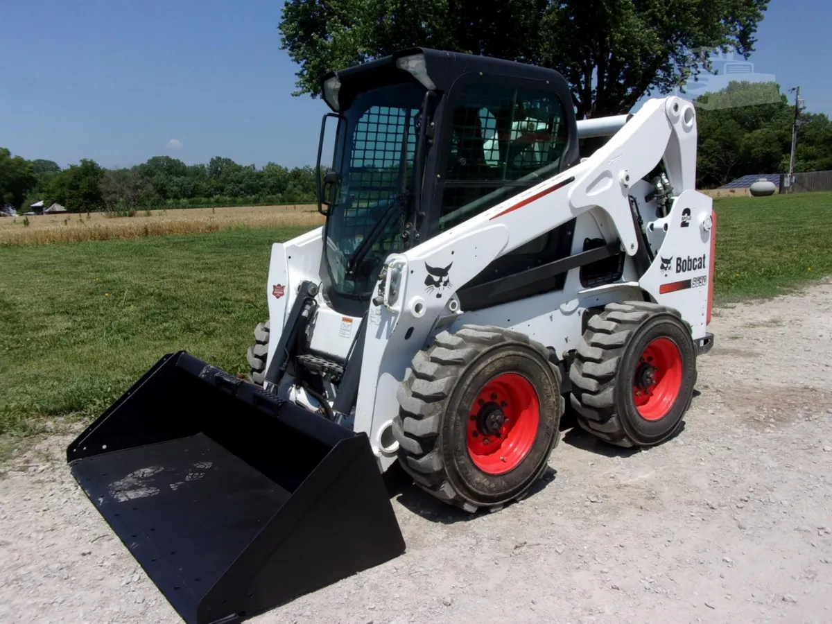 2016 Bobcat S650 Skid Steer Loaders for sale in St Joseph, MO - listing photo 2 of 6