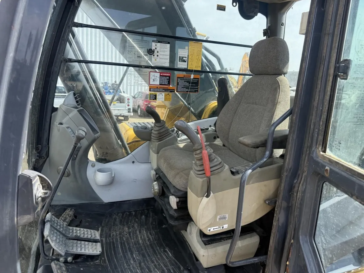 2012 John Deere 350G LC Excavators for sale in Brighton, CO - listing photo 9 of 10