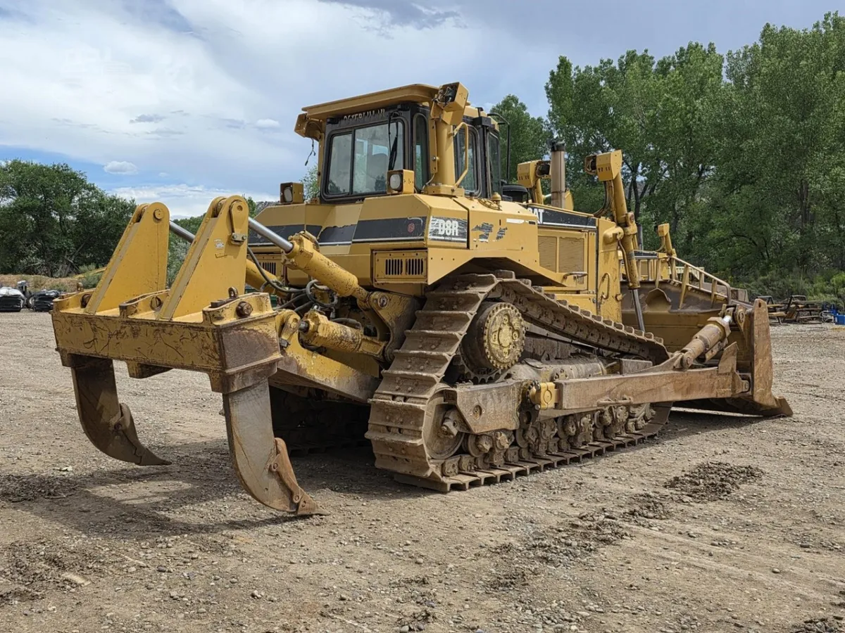 2004 Caterpillar D8R II Dozers for sale in Paonia, CO - listing photo 3 of 10