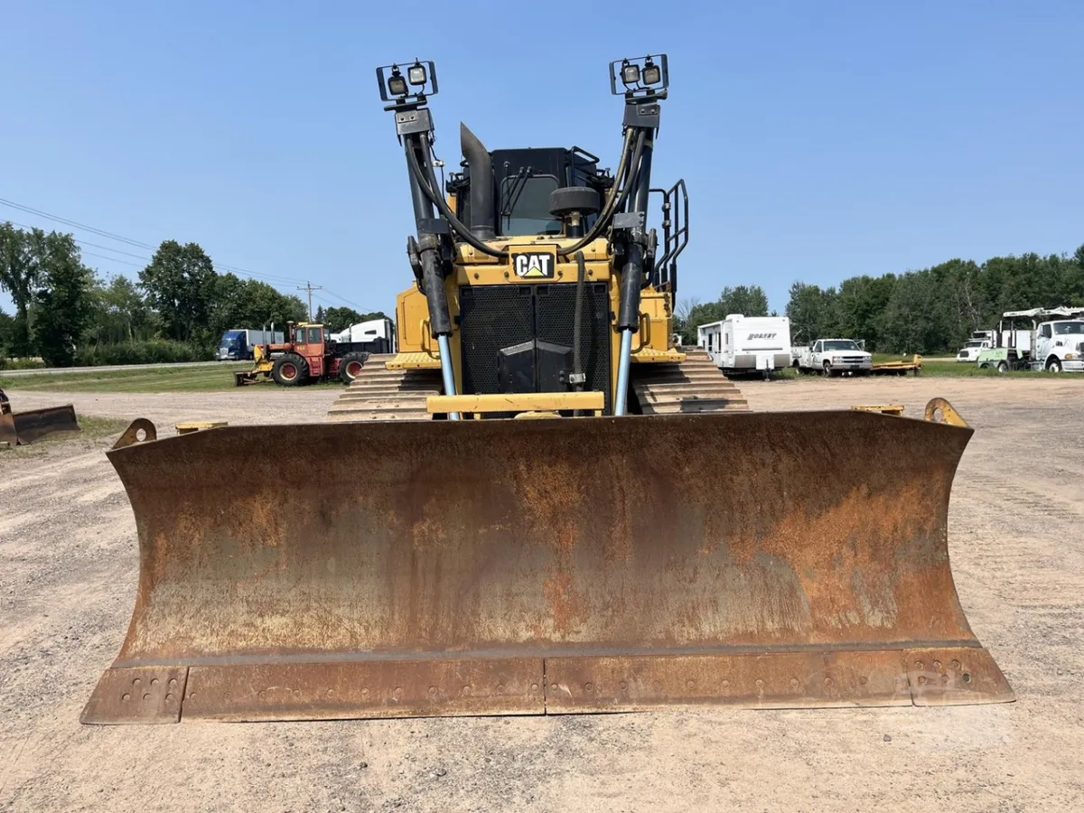 2015 Caterpillar D6T LGP Dozers for sale in Holcombe, WI - listing photo 4 of 10