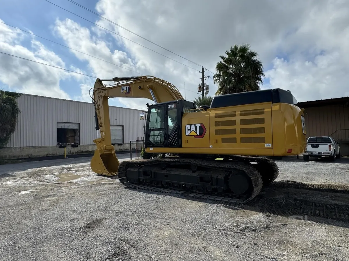 2017 Caterpillar 349FL Excavators for sale in Hidalgo, TX - listing photo 4 of 10