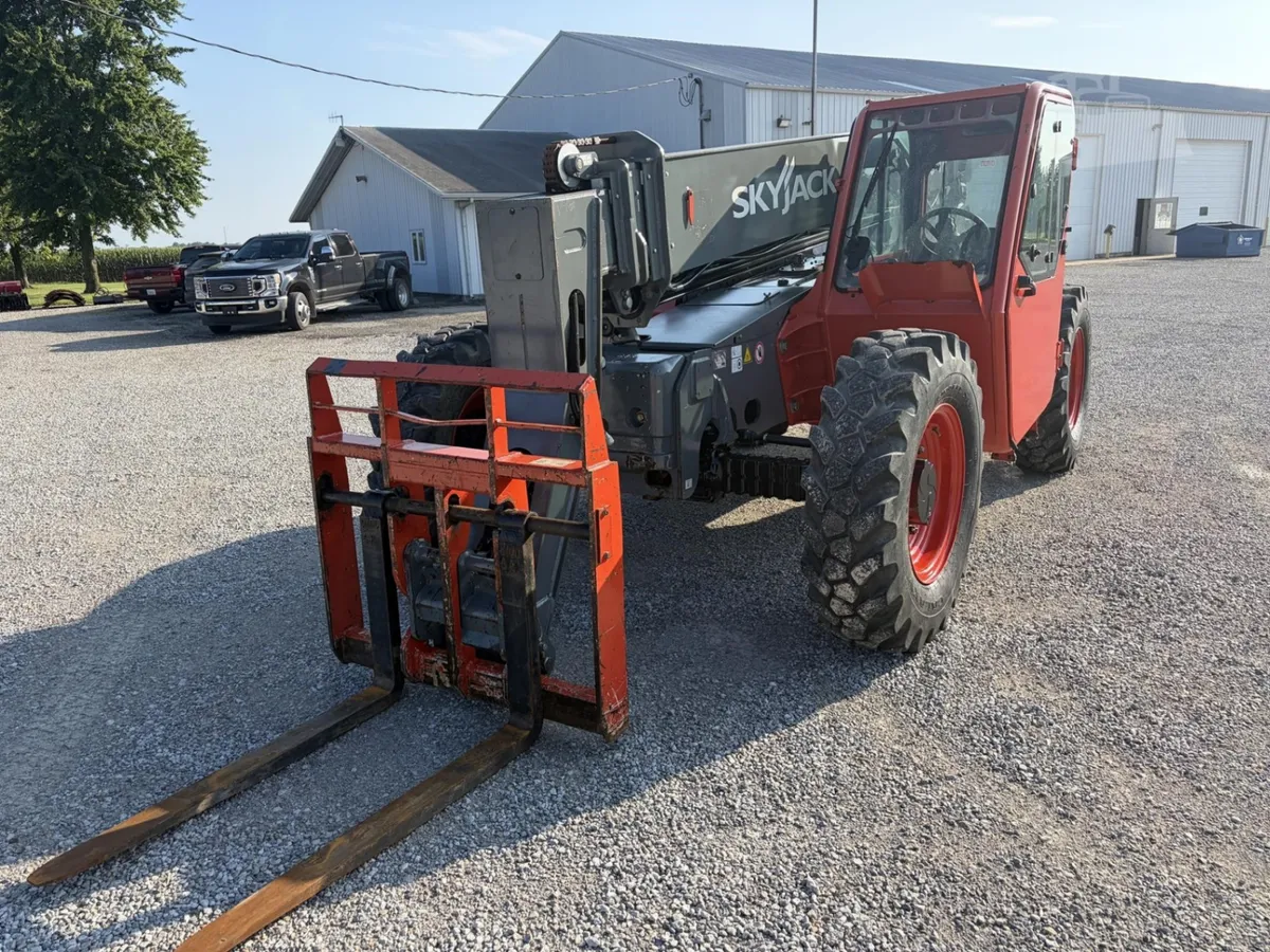 2018 Skyjack SJ643TH Telehandlers Forklifts for sale in Clay City, IL - listing photo 7 of 8