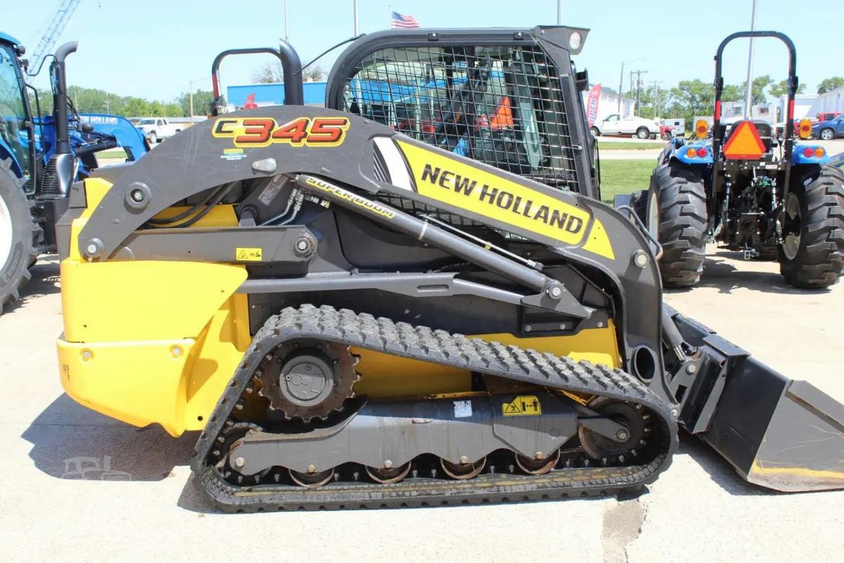 2022 New Holland C345 Track Loaders for sale in Atlantic, IA - listing photo 3 of 10