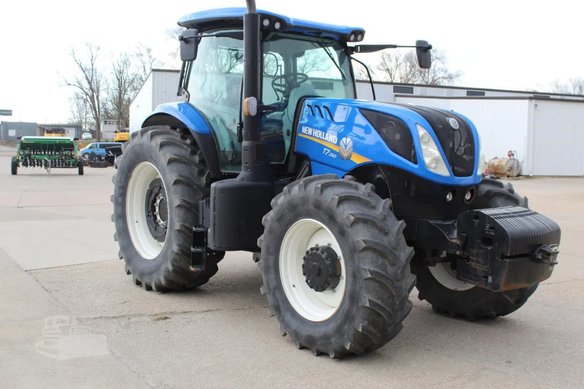 2022 New Holland T7.260 Field Tractors Power for sale in Atlantic, IA - listing photo 2 of 14