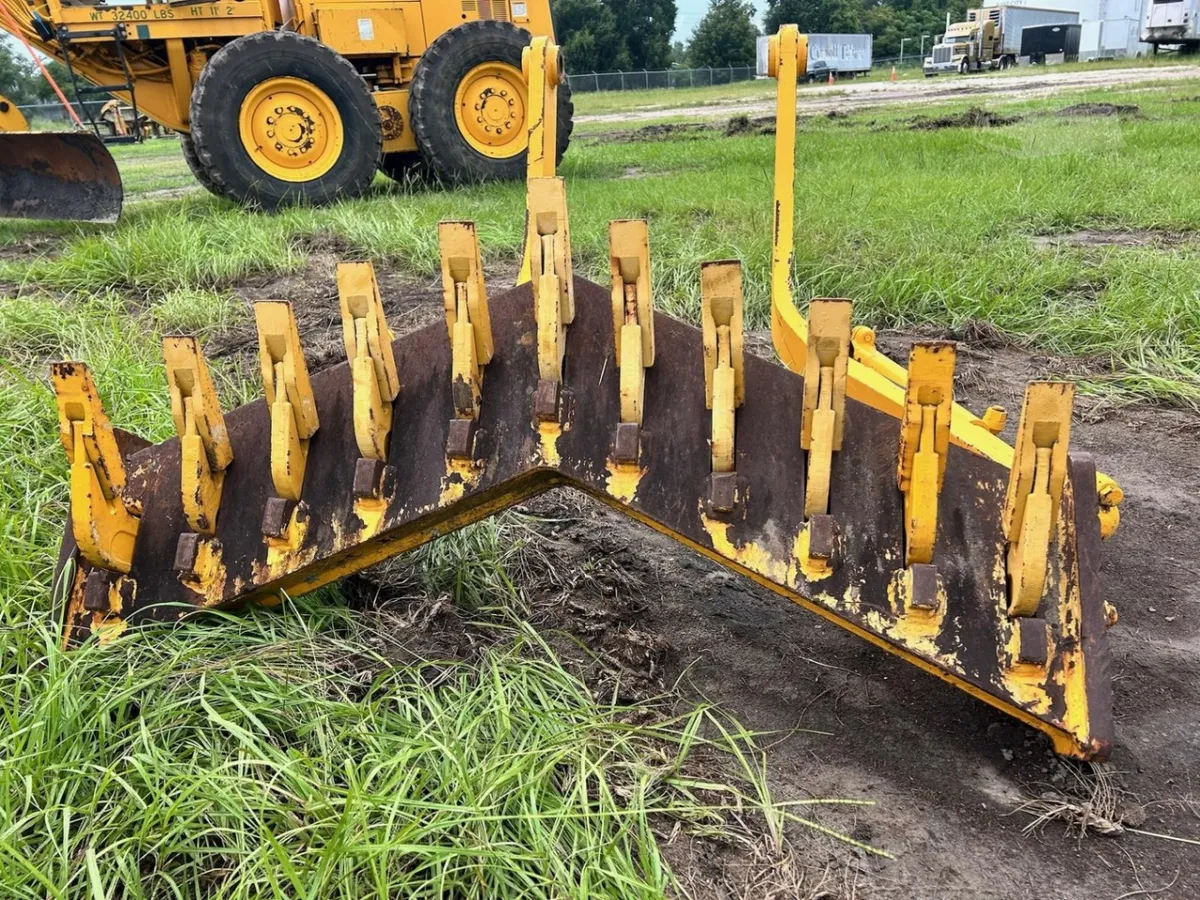 2002 Caterpillar 120H Motor Graders for sale in Plant City, FL - listing photo 10 of 10