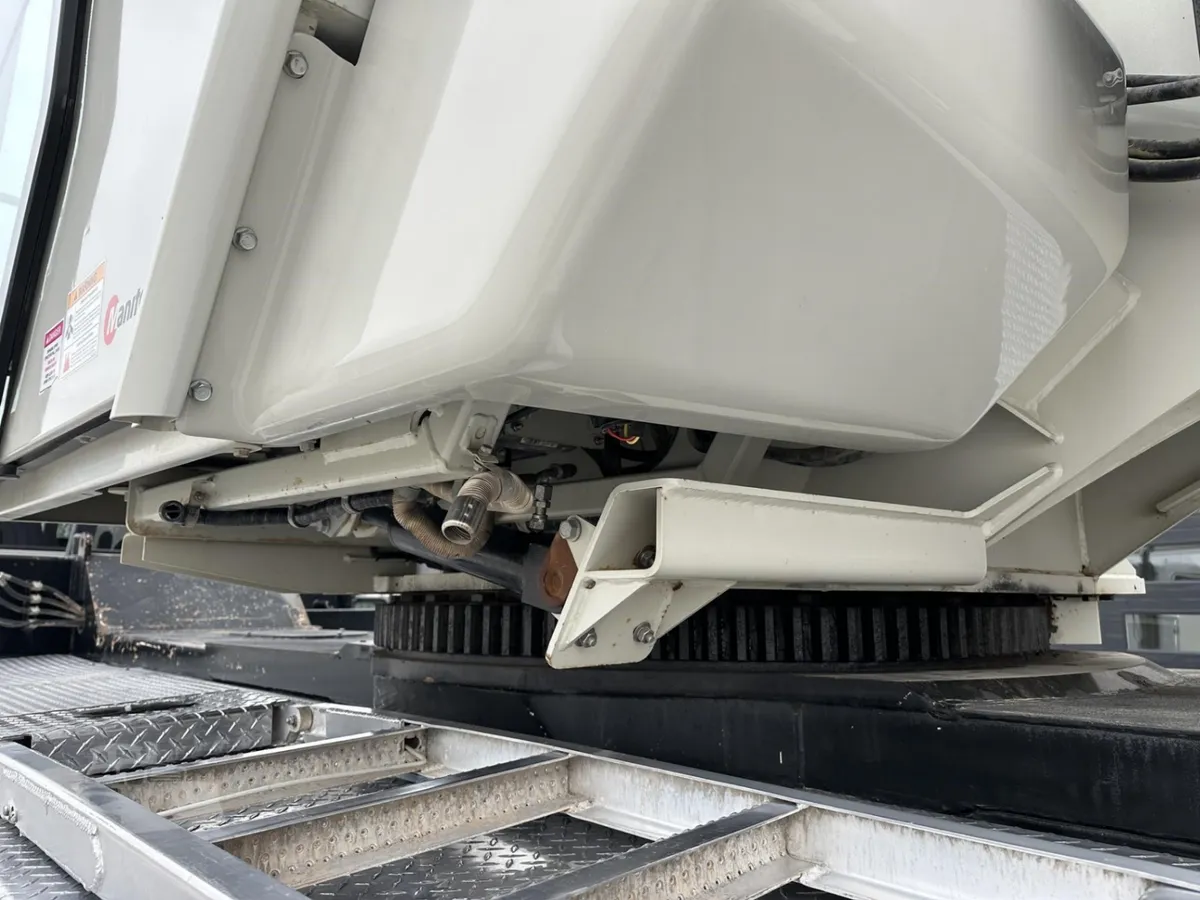 2018 National Crane NBT50 Cranes Mobile for sale in Wellman, IA - listing photo 6 of 57