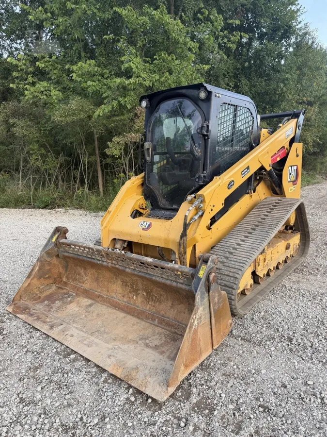 2022 Caterpillar 299D3 Track Loaders for sale in Eagle, MI - listing photo 4 of 10
