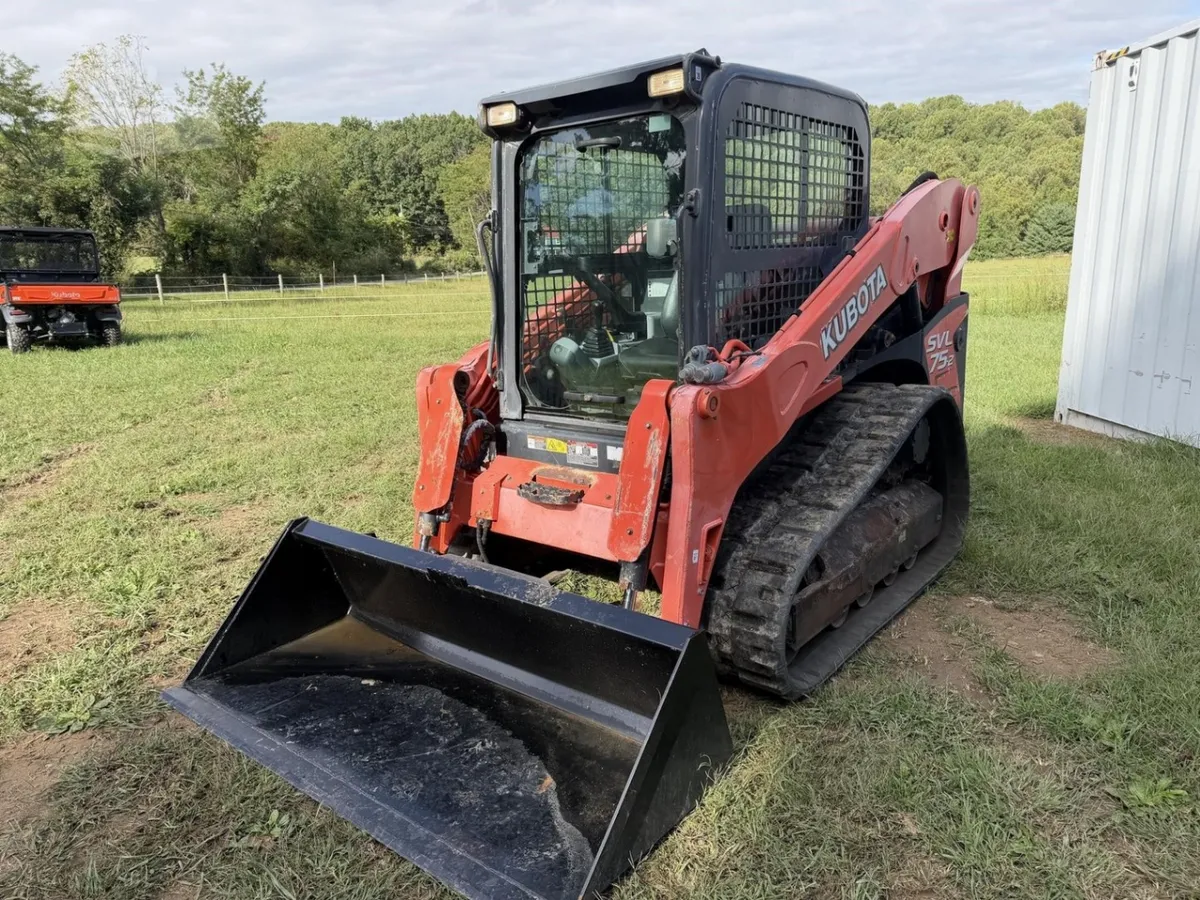 2017 Kubota SVL75-2 Track Loaders for sale in Boonsboro, MD - listing photo 6 of 10
